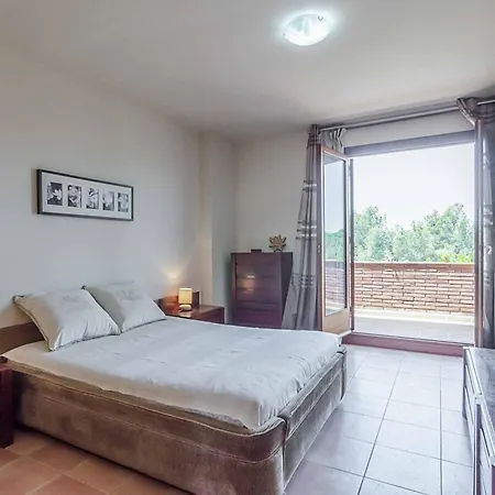 Contesa يوريت دي مار